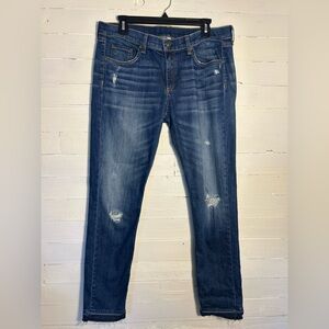 Rag & Bone low rise Dre jeans, dark wash. Slight distress, women’s size 31.